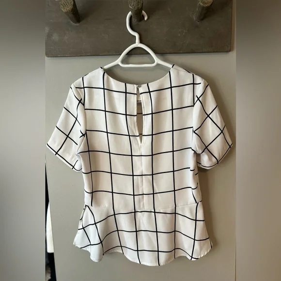 Banana Republic blouse - Picture 8 of 12